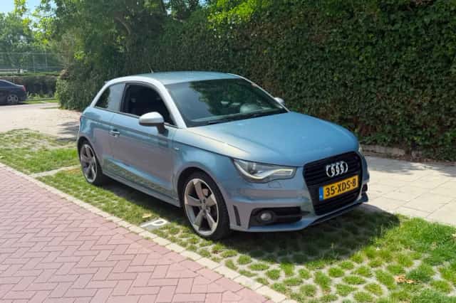 Audi A1 (2012) thumbnail 1