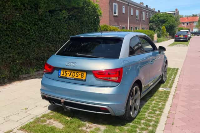 Audi A1 (2012) thumbnail 4