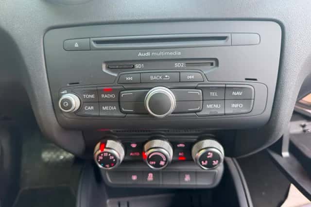 Audi A1 (2012) thumbnail 6