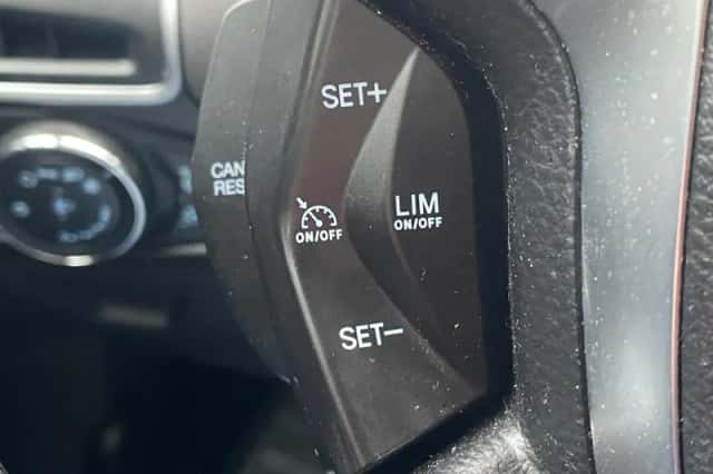 Ford Focus (2011) thumbnail 6