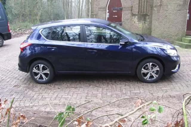 Nissan Pulsar (2015) thumbnail 5