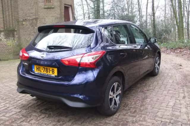 Nissan Pulsar (2015) thumbnail 6