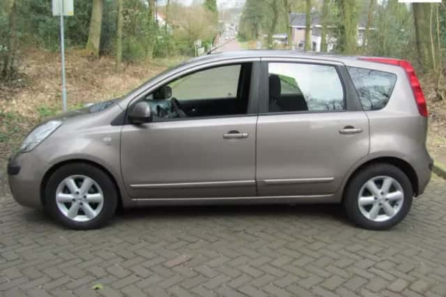 Nissan Note (2006) thumbnail 1