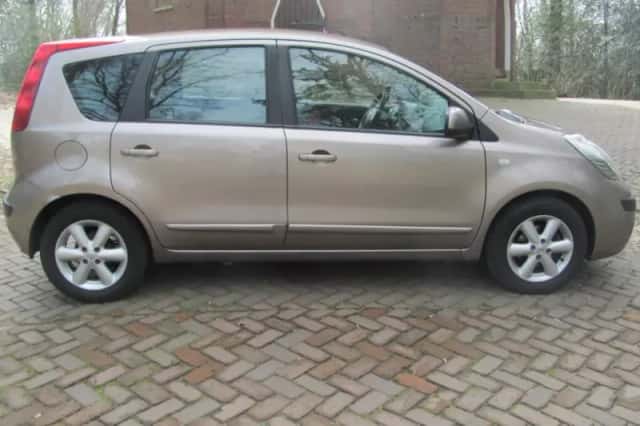 Nissan Note (2006) thumbnail 5