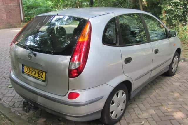 Nissan Almera Tino (2005) thumbnail 6