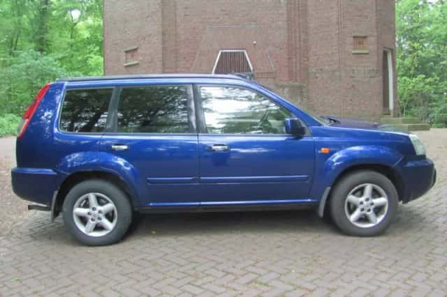 Nissan X-Trail (2003) thumbnail 5
