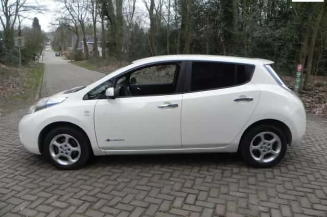 Nissan Leaf (2013) thumbnail 1