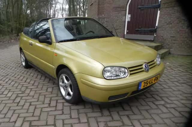 Volkswagen Golf (1998) thumbnail 4