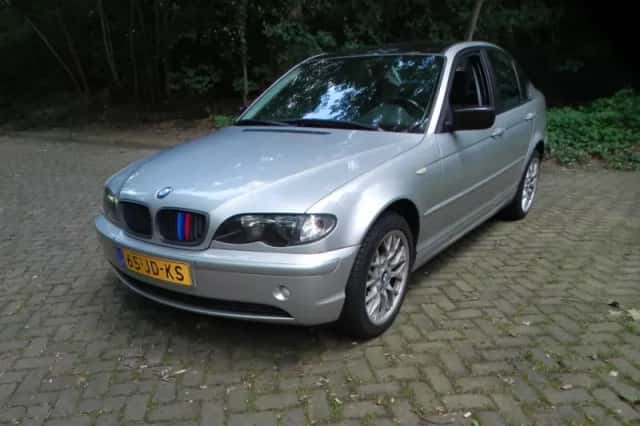 BMW 3-Serie (2002) thumbnail 2