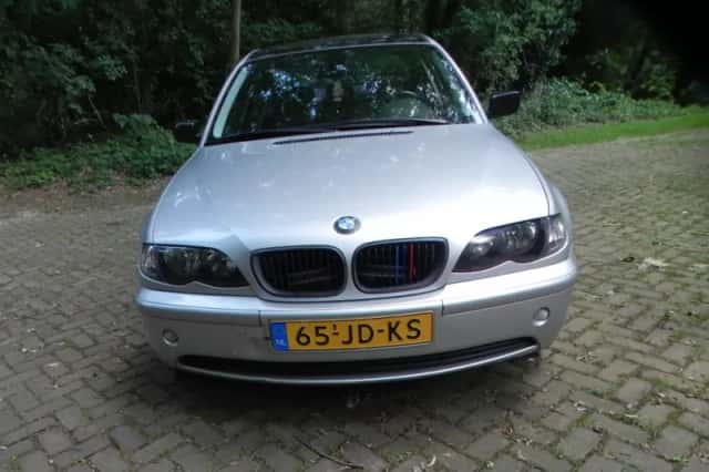 BMW 3-Serie (2002) thumbnail 3