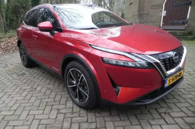 Nissan Qashqai (2023) thumbnail 4