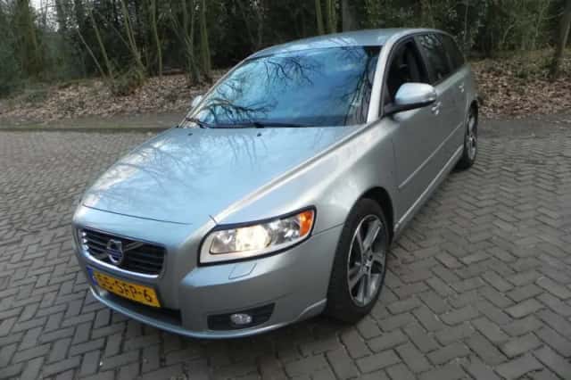 Volvo V50 (2011) thumbnail 2