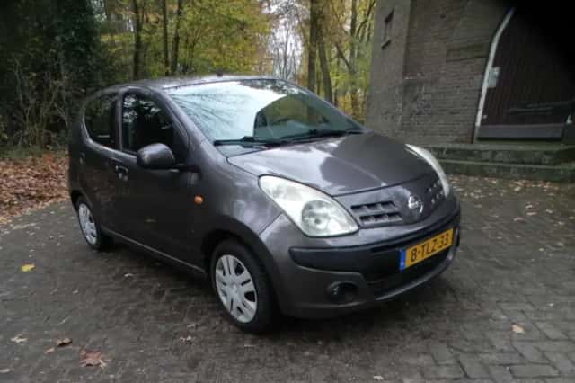Nissan Pixo (2013) thumbnail 3