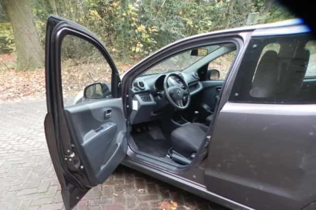 Nissan Pixo (2013) thumbnail 5