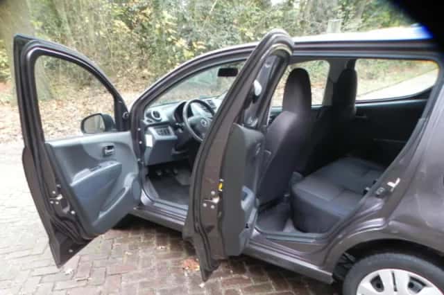 Nissan Pixo (2013) thumbnail 6