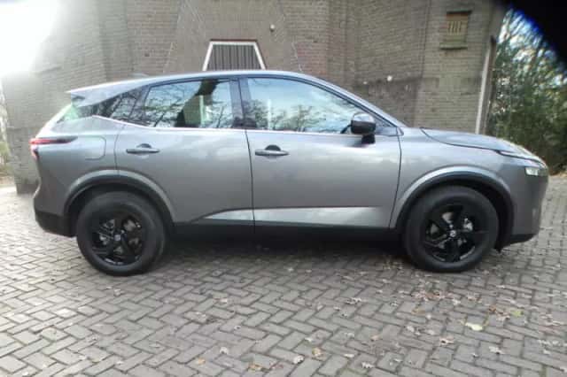 Nissan Qashqai (2023) thumbnail 2