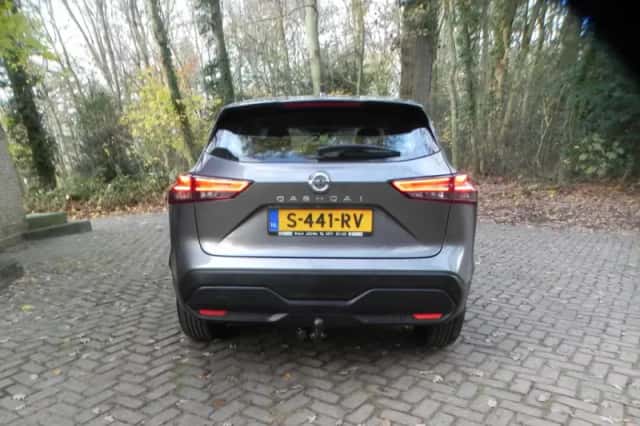 Nissan Qashqai (2023) thumbnail 4