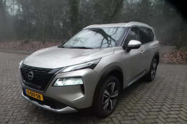 Nissan X-Trail (2023) thumbnail 2