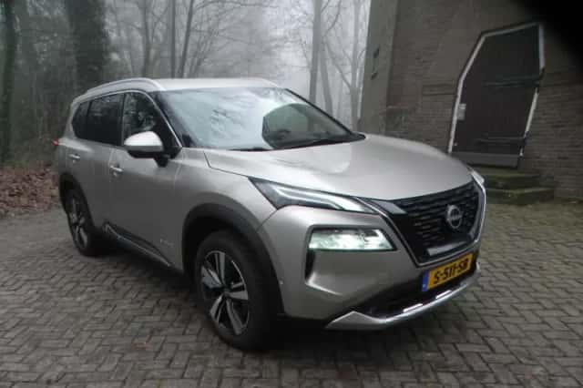 Nissan X-Trail (2023) thumbnail 4