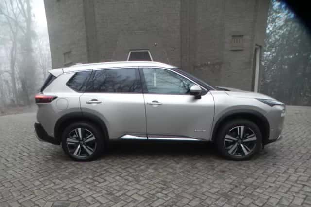 Nissan X-Trail (2023) thumbnail 5