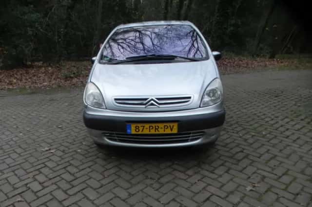 Citroën Xsara Picasso (2004) thumbnail 3