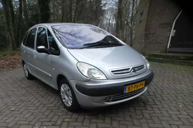 Citroën Xsara Picasso (2004) thumbnail 4
