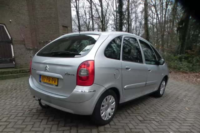Citroën Xsara Picasso (2004) thumbnail 6