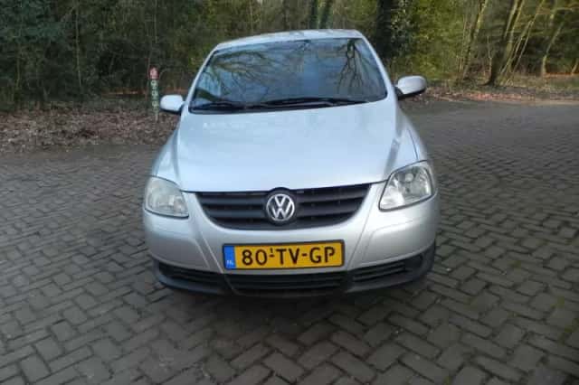 Volkswagen Fox (2007) thumbnail 3