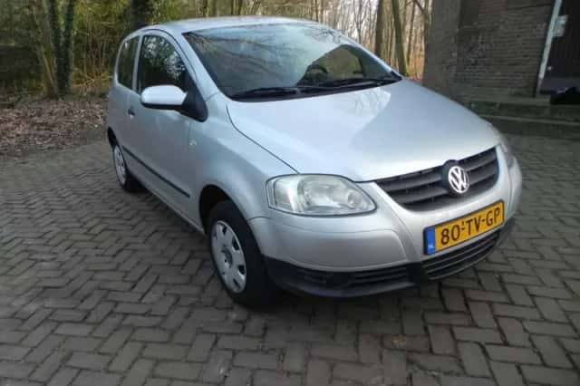 Volkswagen Fox (2007) thumbnail 4