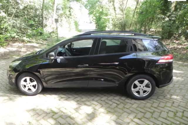 Renault Clio (2015) thumbnail 1