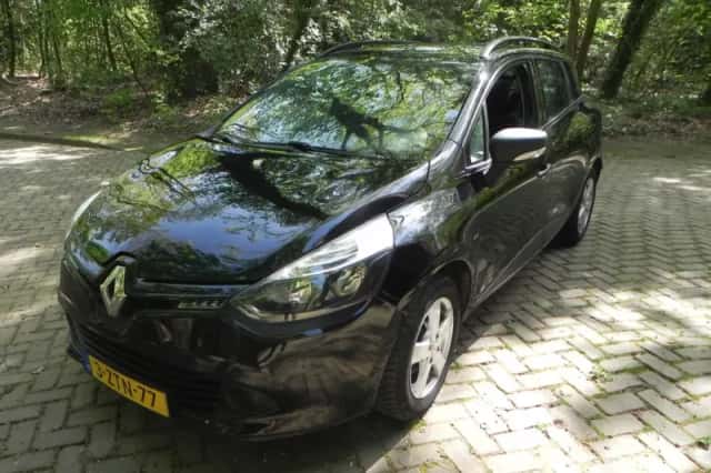 Renault Clio (2015) thumbnail 2