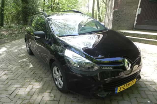 Renault Clio (2015) thumbnail 4