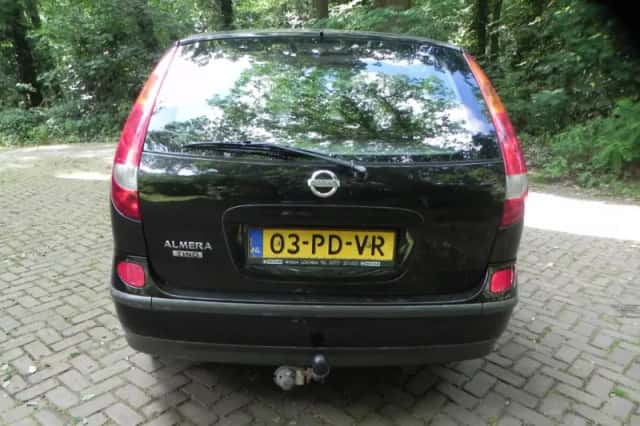 Nissan Almera Tino (2004) thumbnail 6