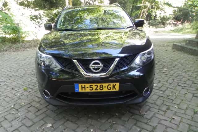 Nissan Qashqai (2017) thumbnail 3