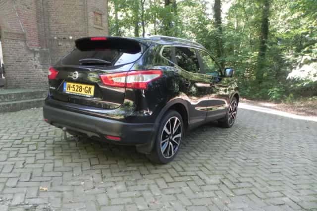 Nissan Qashqai (2017) thumbnail 6