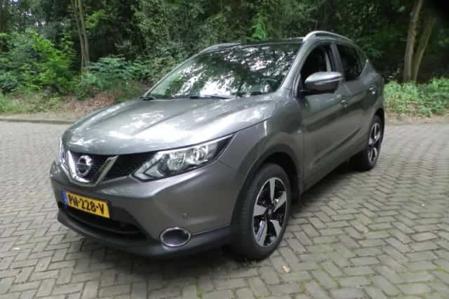 Nissan Qashqai (2017) thumbnail 2