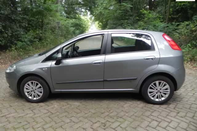 Fiat Grande Punto (2008) thumbnail 1