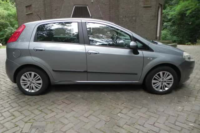 Fiat Grande Punto (2008) thumbnail 5
