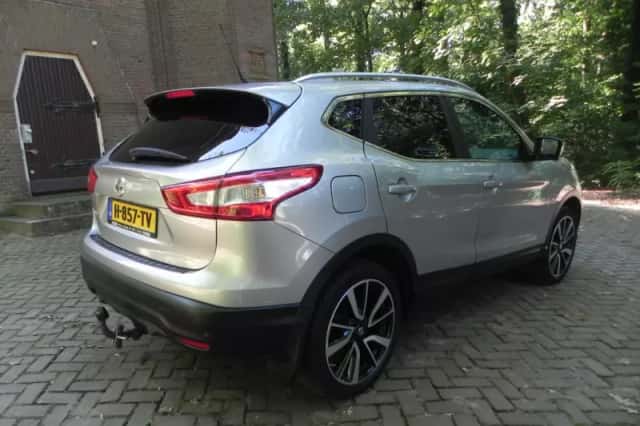 Nissan Qashqai (2016) thumbnail 6