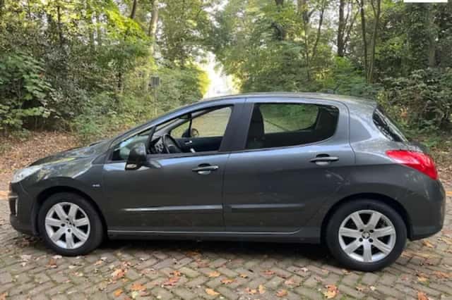Peugeot 308 (2012) thumbnail 1