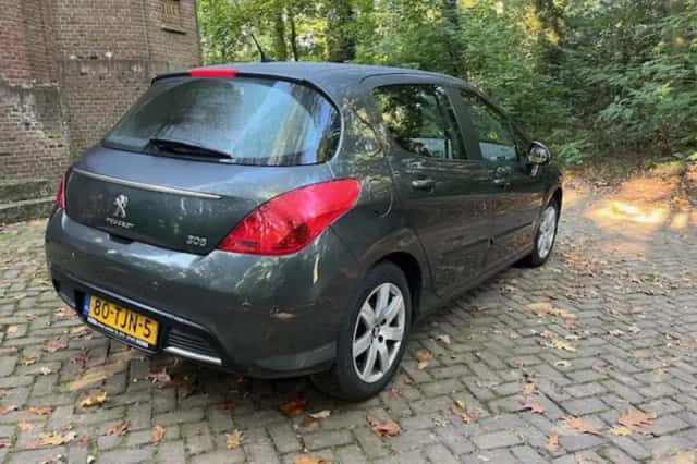 Peugeot 308 (2012) thumbnail 6