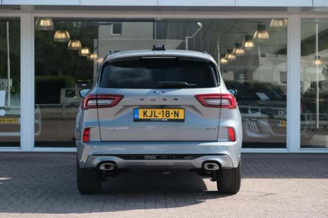 Ford Kuga (2025) thumbnail 4