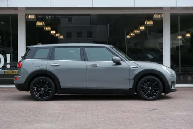 MINI Clubman (2018) thumbnail 4