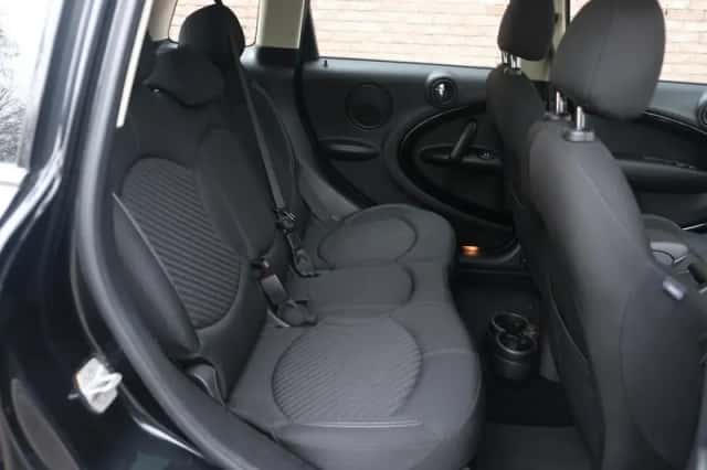 MINI Countryman (2016) thumbnail 3