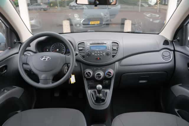 Hyundai i10 (2014) thumbnail 2