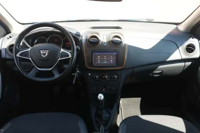 Dacia Sandero Stepway (2018) thumbnail 6