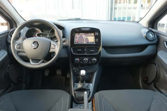 Renault Clio (2019) thumbnail 2
