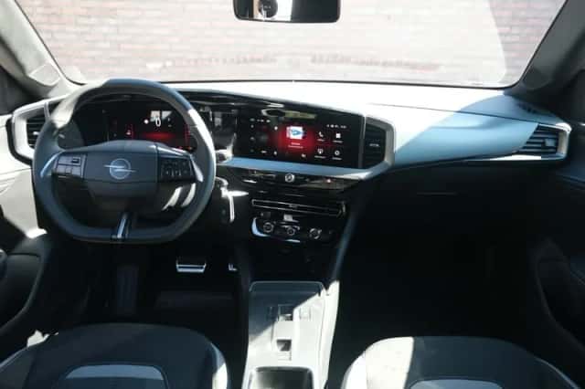 Opel Mokka (2025) thumbnail 2
