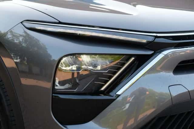 Citroën C5 X (2023) thumbnail 2