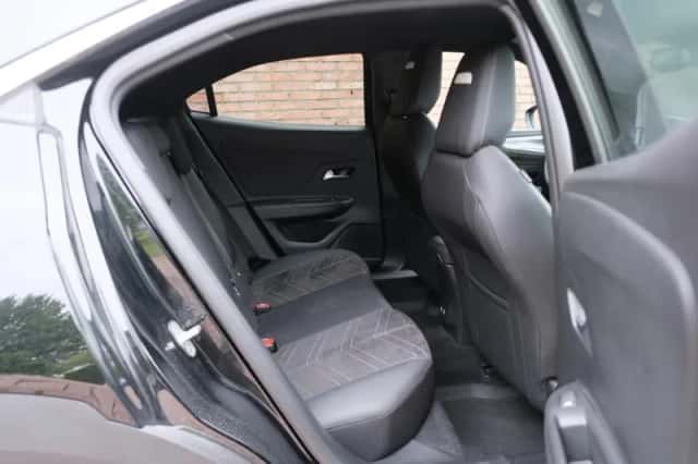 Opel Mokka (2023) thumbnail 3